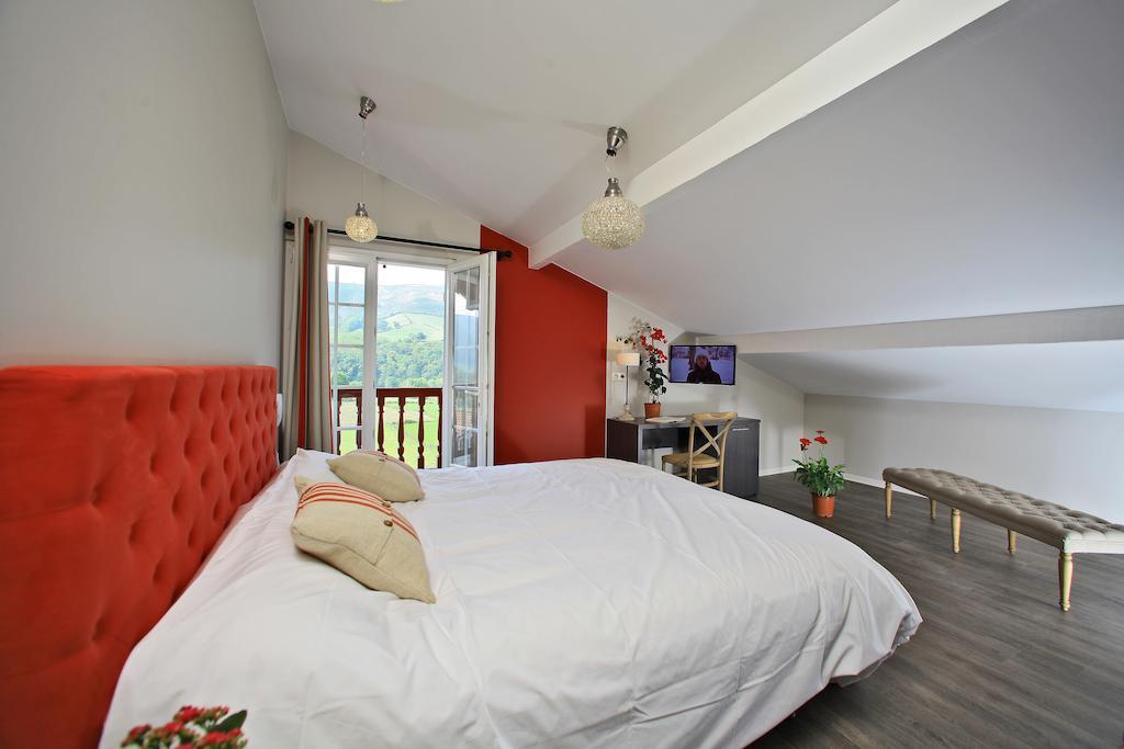 Hotel Agian Itxassou Szoba fotó